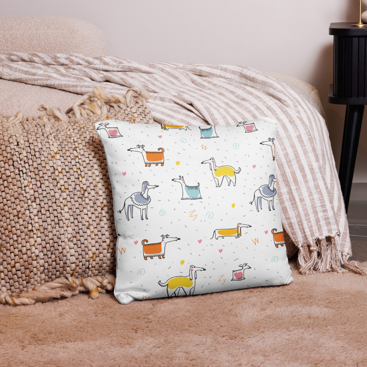 Basic Pillow 'Busy Sausage I'